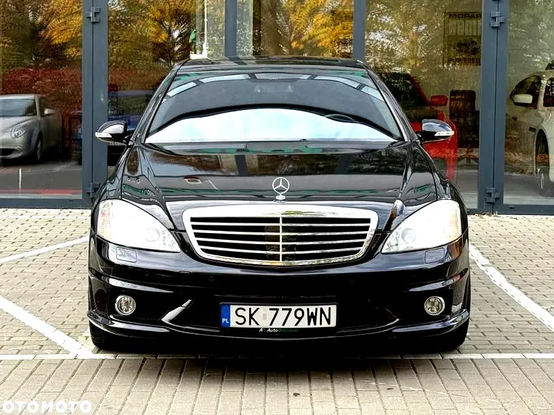Gdzie jest nr VIN w Mercedesie W221? Lokalizacja krok po kroku