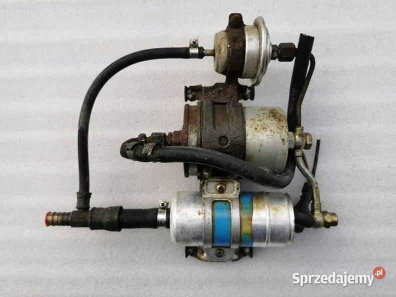 Gdzie jest pompa paliwa w Mercedesie W124? Lokalizacja i dostępatek
