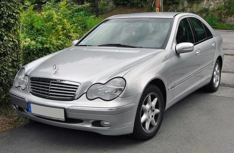 Ile czynnika do klimatyzacji w Mercedesie W203? Oto, co musisz wiedzieć