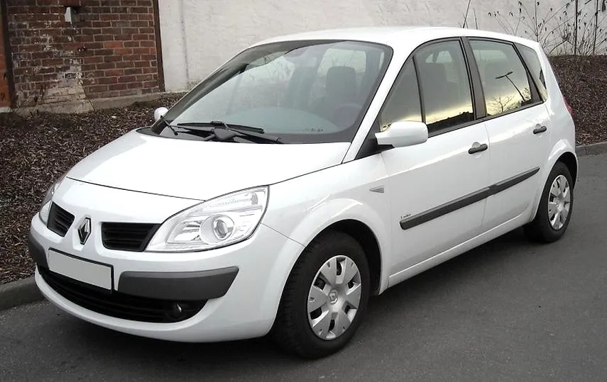 Ile oleju do silnika w Renault Scenic II 1.6 16V? Sprawdź nasze porady!