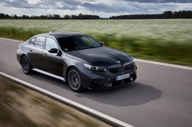 Ile pali BMW M5? realne spalanie w mieście i na trasie
