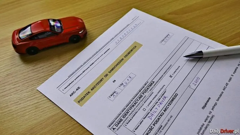 Jakie dokumenty są niezbędne do opłacenia akcyzy za samochód?