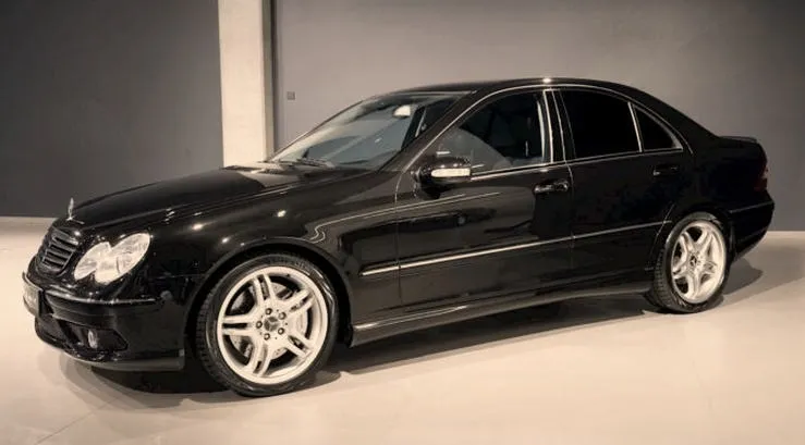 Jakie wybrać tarcze hamulcowe do Mercedesa W203? Poradnik dla kierowców