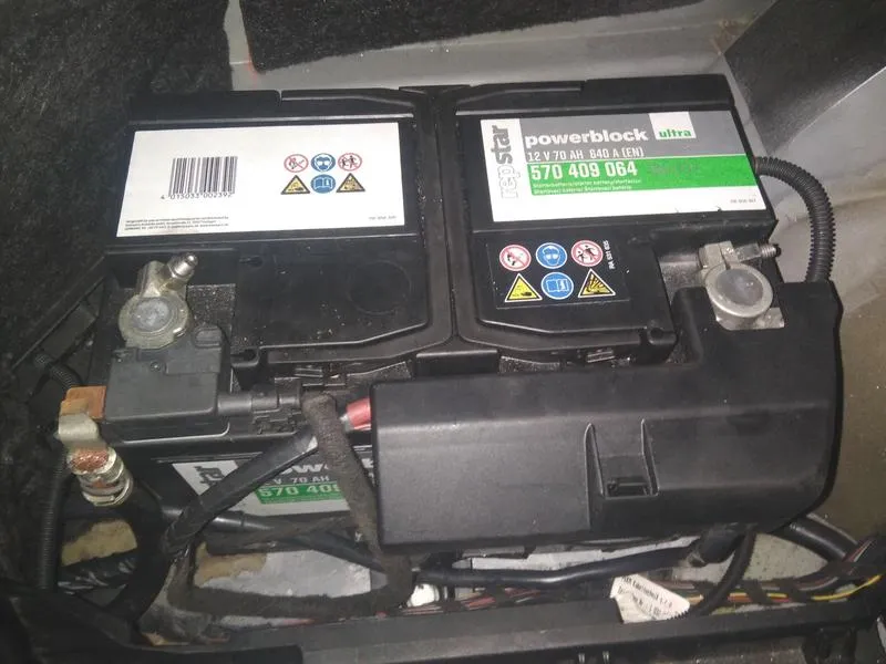 Akumulator do Audi A4 B8