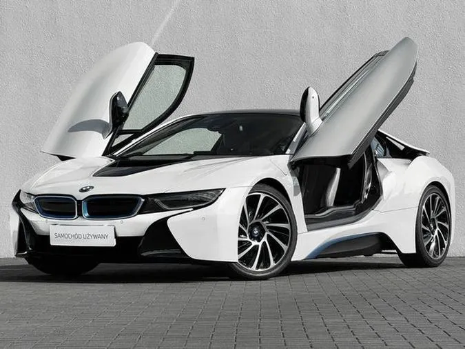 BMW i8