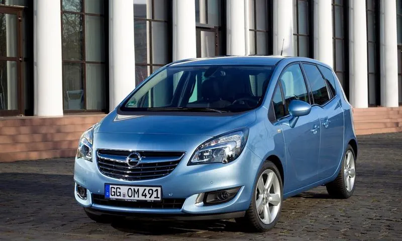 Filtr paliwa Opel Meriva B