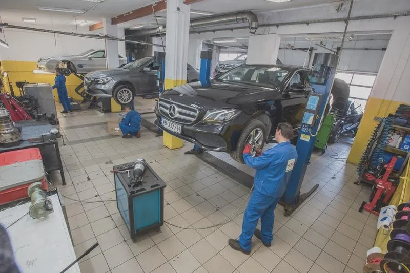 Koszty serwisu Mercedesa