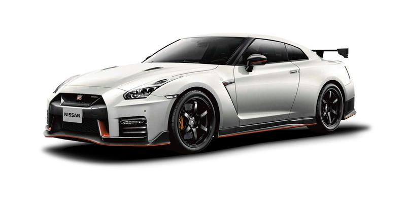 Nissan GT-R paliwo
