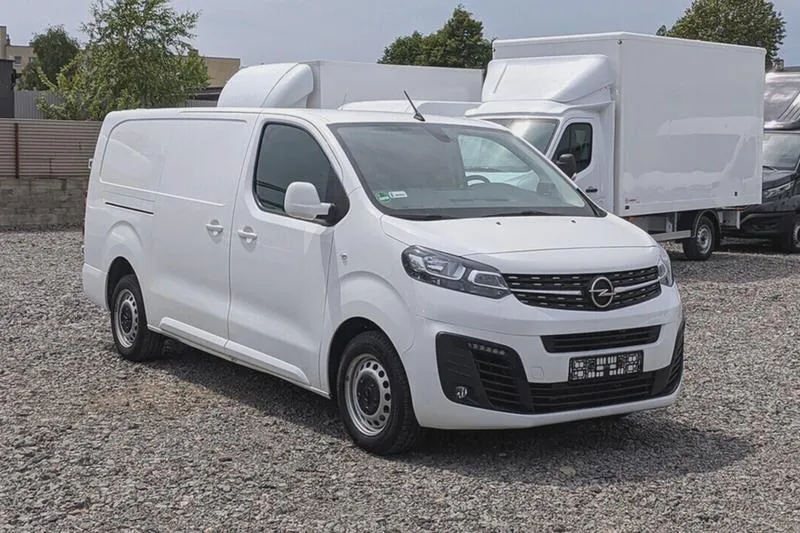 Opony do Vivaro