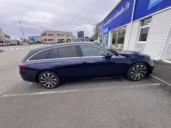 Salony Mercedes-Benz