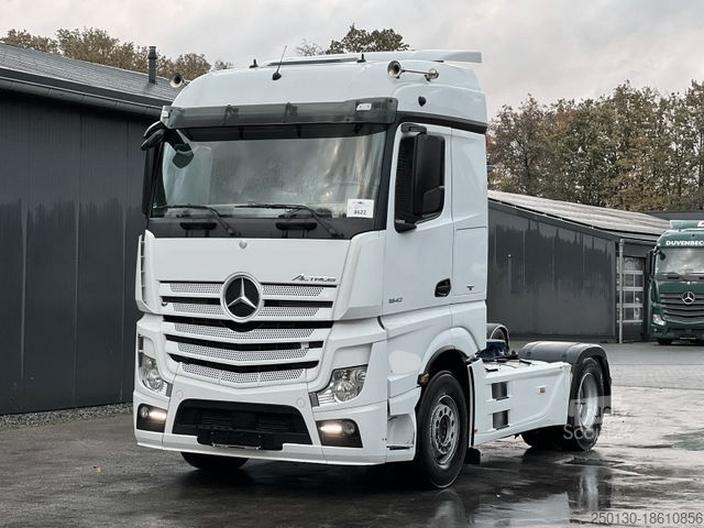 Wymiana żarówki Mercedes Actros MP4